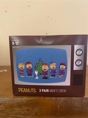 Peanuts Men's 3-Pair Crew Socks - Blue with Multicolor Holiday Characters yes